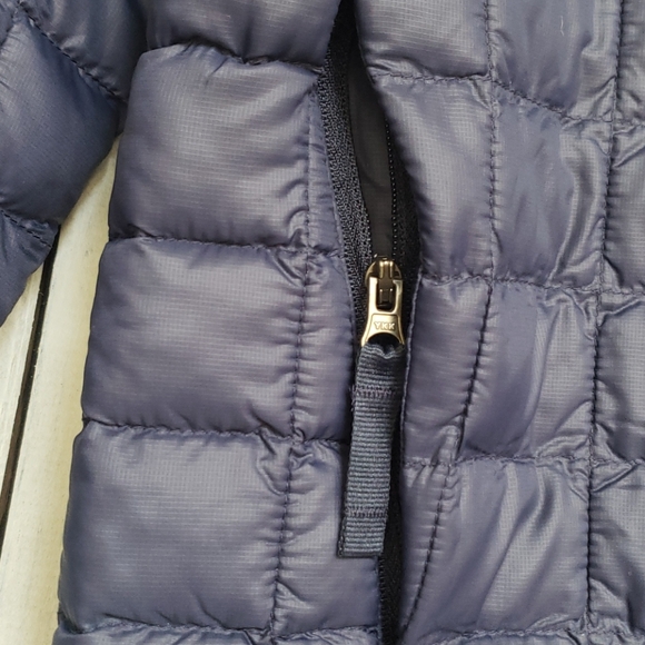 The North Face Light ThermoBall Eco Jacket - Picture 12 of 12